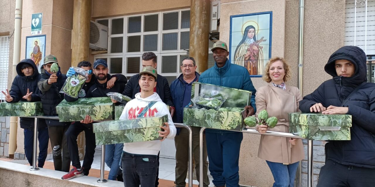 Melones El Monarca realiza una donación de verduras a la Hospitalidad